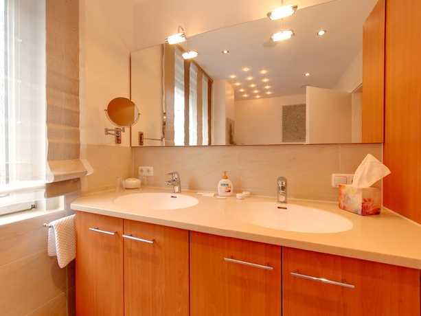 Imagen de la habitación del Hotel Kriemhild Am Hirschgarten. Foto 7