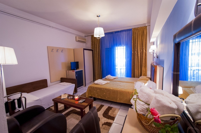 Imagen de la habitación del Hotel Krikonis. Foto 6