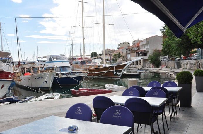 Imagen del bar/restaurante del Hotel Krilo. Foto 4