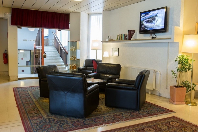 Imagen de los interiores del Hotel Krim Bled. Foto 19