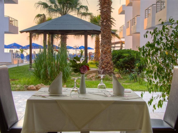 Imagen general del Hotel Krini Beach Hotel. Foto 9