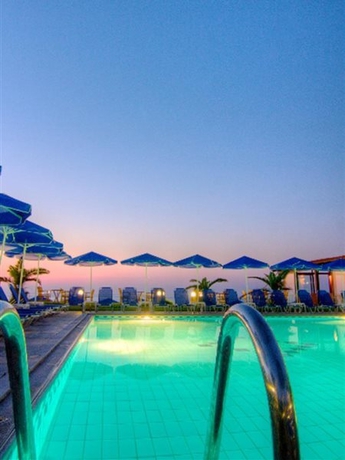 Imagen general del Hotel Krini Beach Hotel. Foto 15