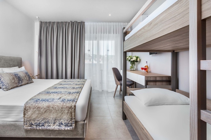 Imagen de la habitación del Hotel Kriopigi. Foto 8