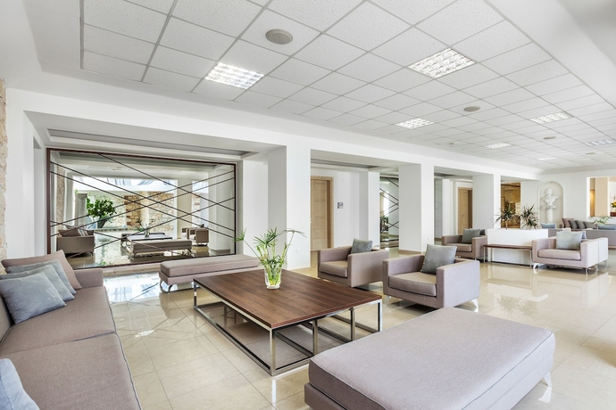 Imagen de los interiores del Hotel Kriopigi. Foto 13