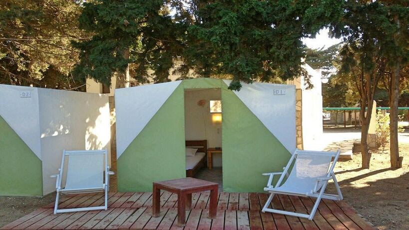 Imagen de la habitación del Hotel Krios Beach Camping. Foto 15