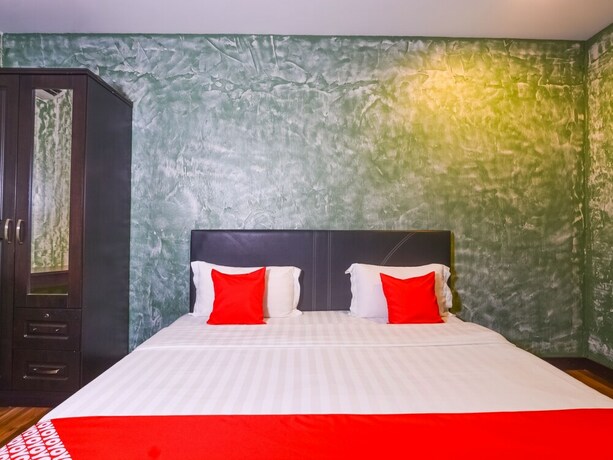Imagen de la habitación del Hotel Kris Lodge. Foto 15