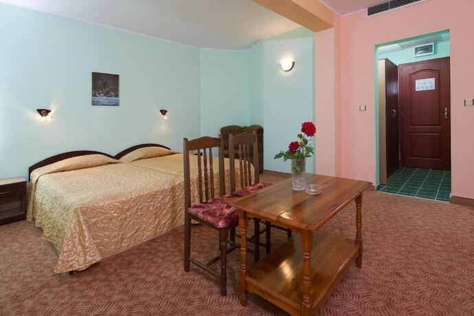 Imagen general del Hotel Kris, Smolyan. Foto 12