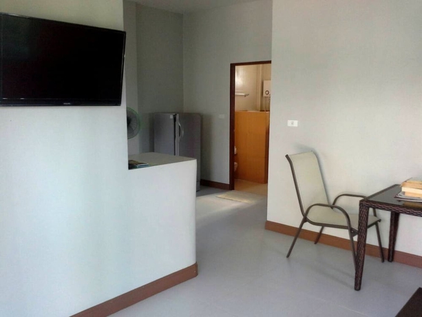 Imagen de la habitación del Hotel Krisada Beach Resort. Foto 12