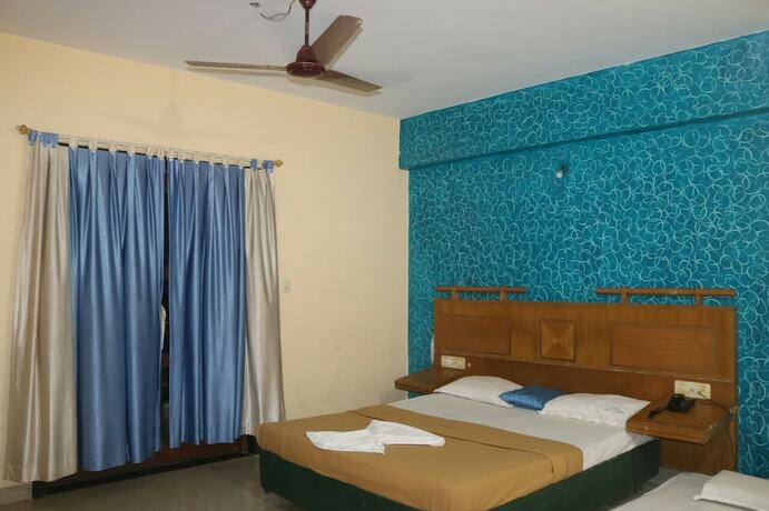 Imagen general del Hotel Krish Holiday Inn. Foto 13
