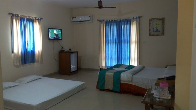 Imagen general del Hotel Krish Holiday Inn. Foto 14