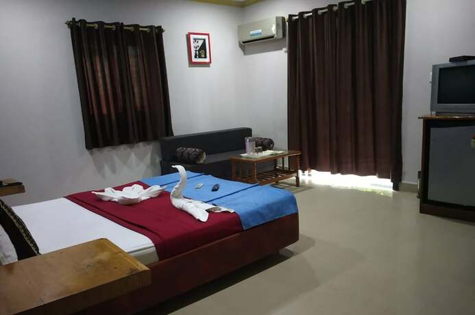 Imagen general del Hotel Krish Holiday Inn. Foto 16