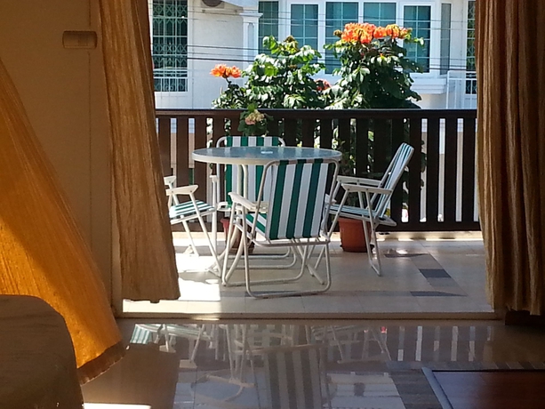 Imagen de los exteriores del Hotel Krishangel Beach Apartment. Foto 10