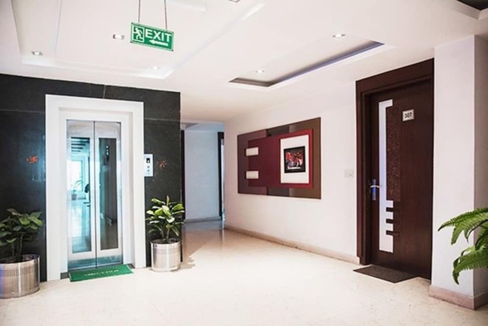 Imagen de los interiores del Hotel Krishna Deluxe. Foto 12