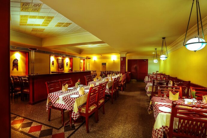 Imagen del bar/restaurante del Hotel Krishna Inn. Foto 17