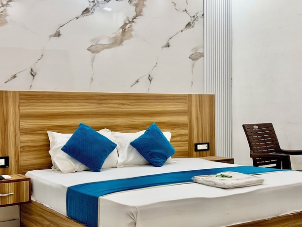 Imagen de la habitación del Hotel Krishna Kripa Palace. Foto 3