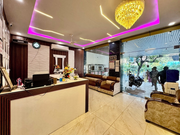 Imagen de los interiores del Hotel Krishna Kripa Palace. Foto 16