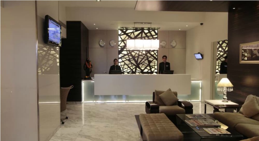 Imagen de los interiores del Hotel Krishna Palace. Foto 19