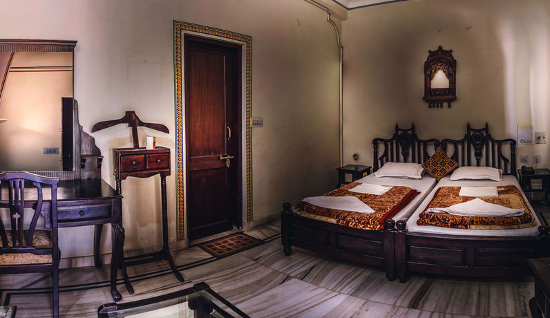 Imagen de la habitación del Hotel Krishna Palace, JAIPUR. Foto 9