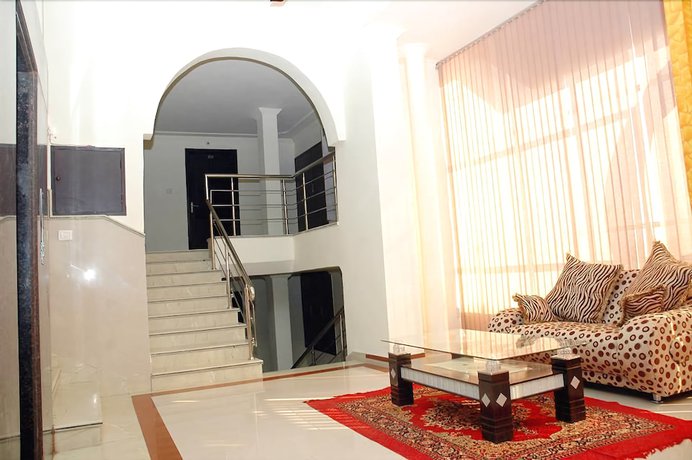 Imagen de los interiores del Hotel Krishna Residency, Amritsar. Foto 11