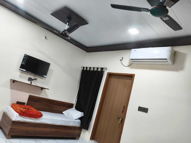 Imagen de la habitación del Hotel Krishna Residency By Vrindavan Stays. Foto 7