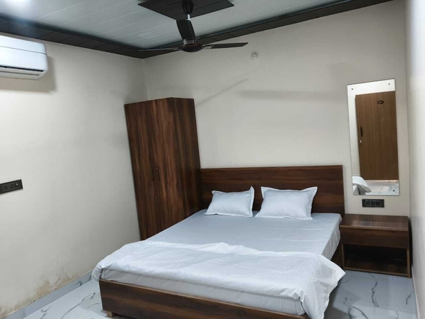 Imagen de la habitación del Hotel Krishna Residency By Vrindavan Stays. Foto 8