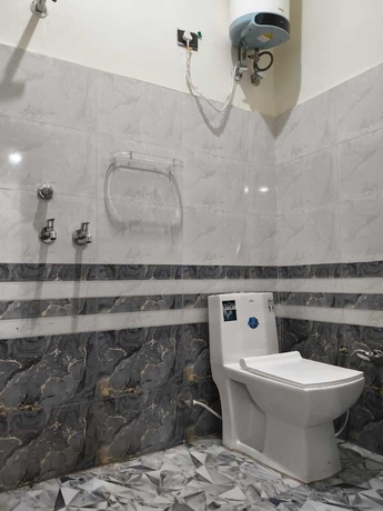 Imagen de la habitación del Hotel Krishna Residency By Vrindavan Stays. Foto 14