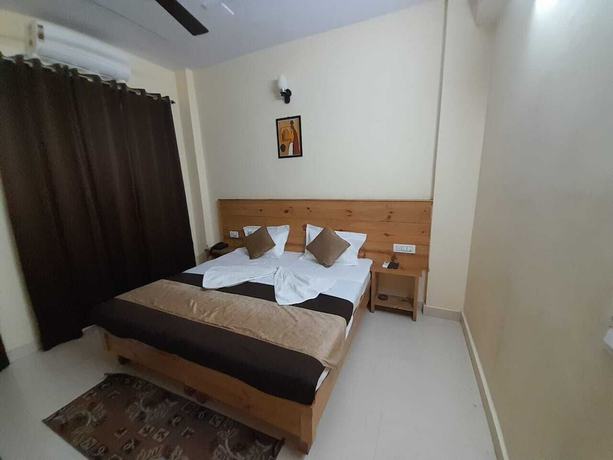 Imagen de la habitación del Hotel Krishna Rishikesh. Foto 7