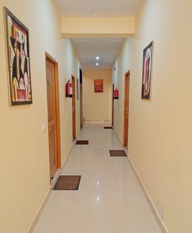 Imagen de los interiores del Hotel Krishna Rishikesh. Foto 20