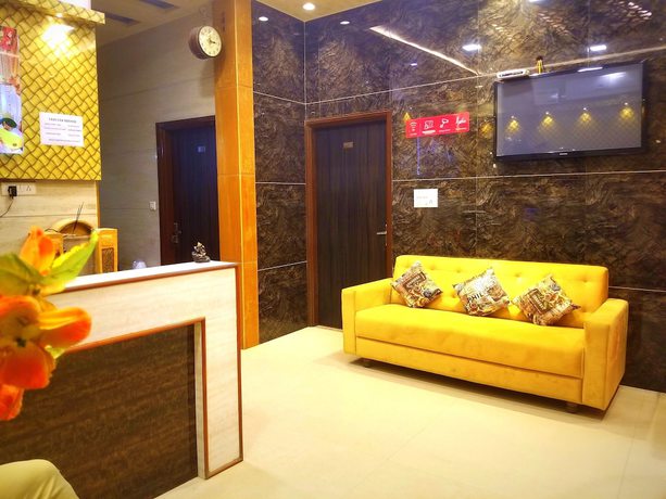 Imagen de los interiores del Hotel Krishnas By Urban Galaxy. Foto 19