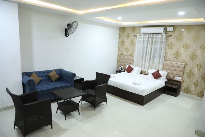 Imagen de la habitación del Hotel Krishna\'s Landmark Business. Foto 10