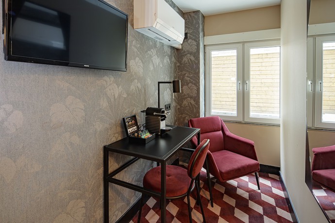 Imagen de la habitación del Hotel Krisotel. Foto 3