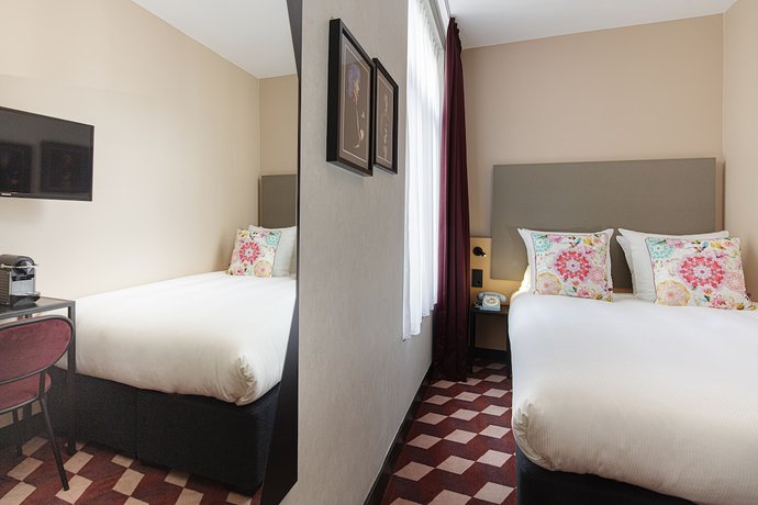 Imagen de la habitación del Hotel Krisotel. Foto 7