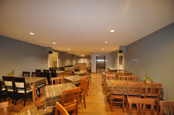 Imagen del bar/restaurante del Hotel Kriss Residence. Foto 5