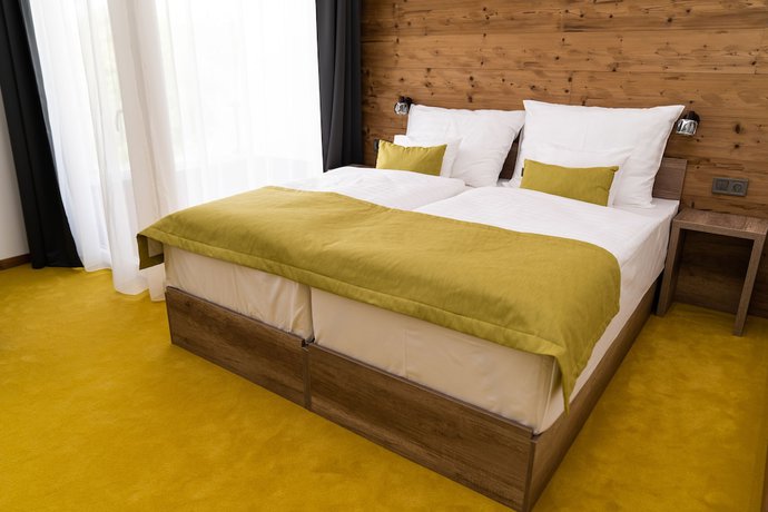 Imagen de la habitación del Hotel Krist&aacute;ly, Ajka. Foto 7