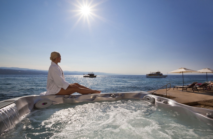 Imagen de los exteriores del Hotel Kristal - Liburnia. Foto 12