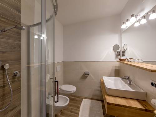 Imagen de la habitación del Hotel Kristall, Casteldarne. Foto 7