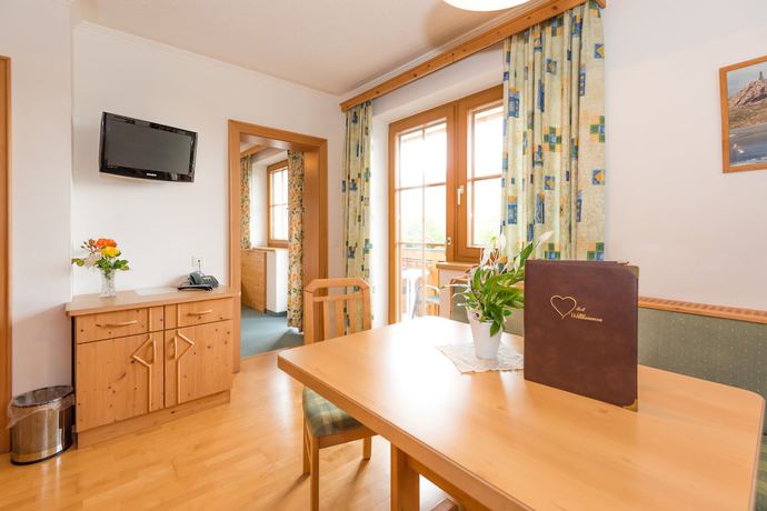 Imagen de la habitación del Hotel Kristall, Hermagor-Pressegger See. Foto 8