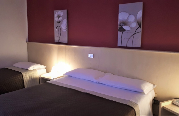 Imagen de la habitación del Hotel Kristall Orvieto. Foto 11