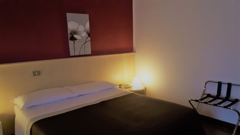 Imagen de la habitación del Hotel Kristall Orvieto. Foto 14