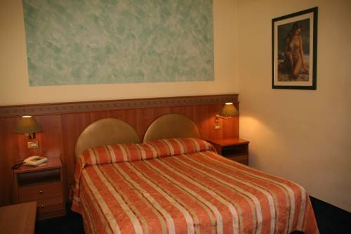 Imagen de la habitación del Hotel Kristall, San Dona di Piave. Foto 5