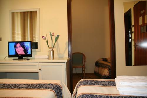 Imagen de la habitación del Hotel Kristall, San Dona di Piave. Foto 14