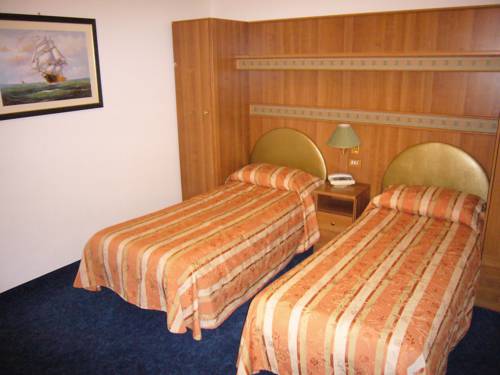 Imagen de la habitación del Hotel Kristall, San Dona di Piave. Foto 15