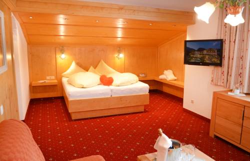 Imagen de la habitación del Hotel Kristall, Tirol Austr&iacute;aco. Foto 9