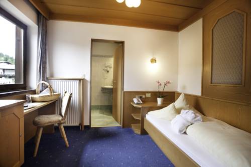 Imagen de la habitación del Hotel Kristall, Tirol Austr&iacute;aco. Foto 11