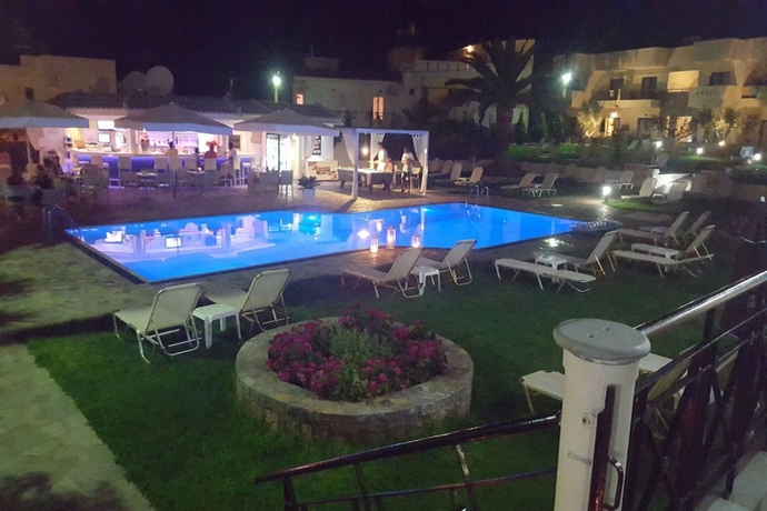 Imagen general del Hotel Kristalli Apartments. Foto 8