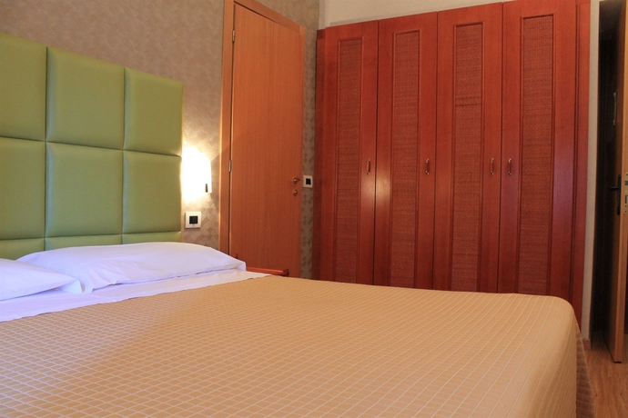 Imagen de la habitación del Hotel Kristina. Foto 3