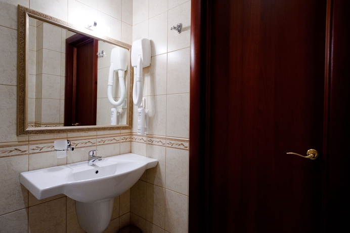 Imagen de la habitación del Hotel Kristoff. Foto 5