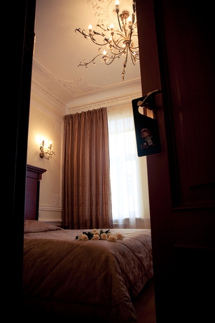 Imagen de la habitación del Hotel Kristoff. Foto 7