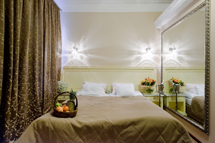 Imagen de la habitación del Hotel Kristoff. Foto 8