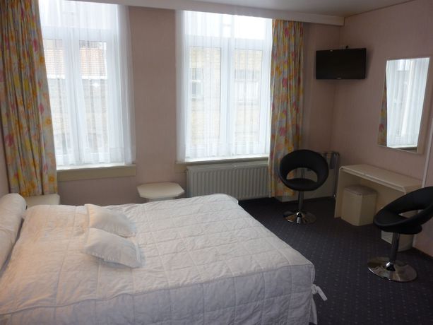 Imagen de la habitación del Hotel Kristoffel. Foto 9
